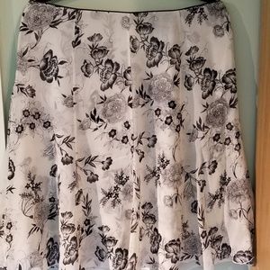 White House Black Market Fully Lined Skirt Size 14